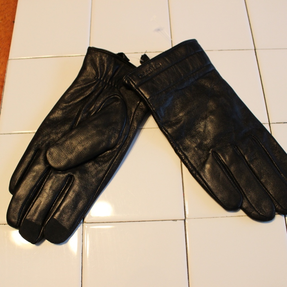 CALVIN KLEIN BLACK QUILTED LEATHER GLOVE SIZE S